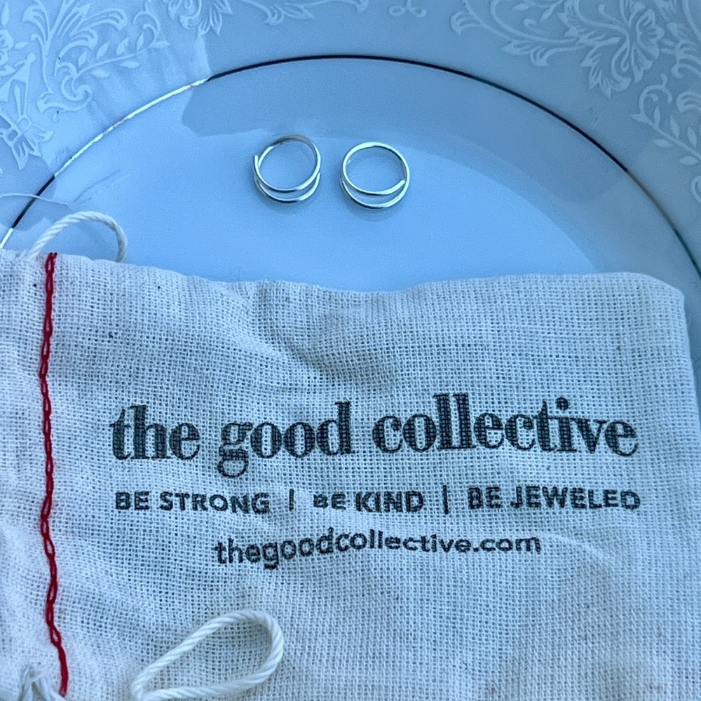 The Good Collective | Sterling Silver Spiral Double Hoops - Picture 2 of 4